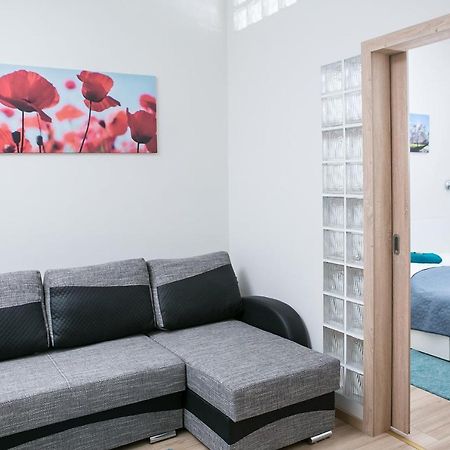 Forras Apartman Eger Buitenkant foto