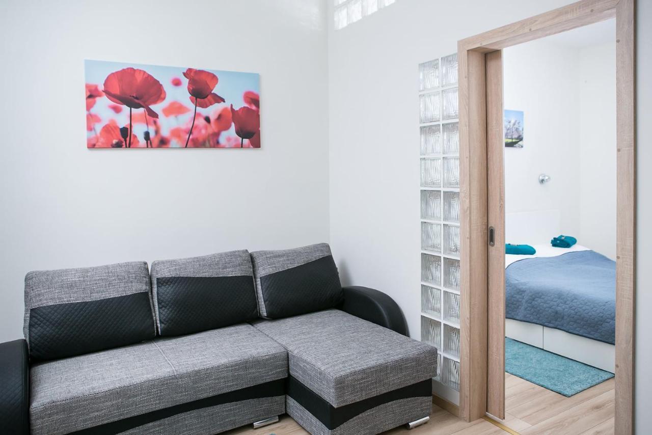 Forras Apartman Eger Buitenkant foto