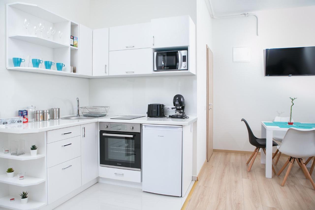 Forras Apartman Eger Buitenkant foto